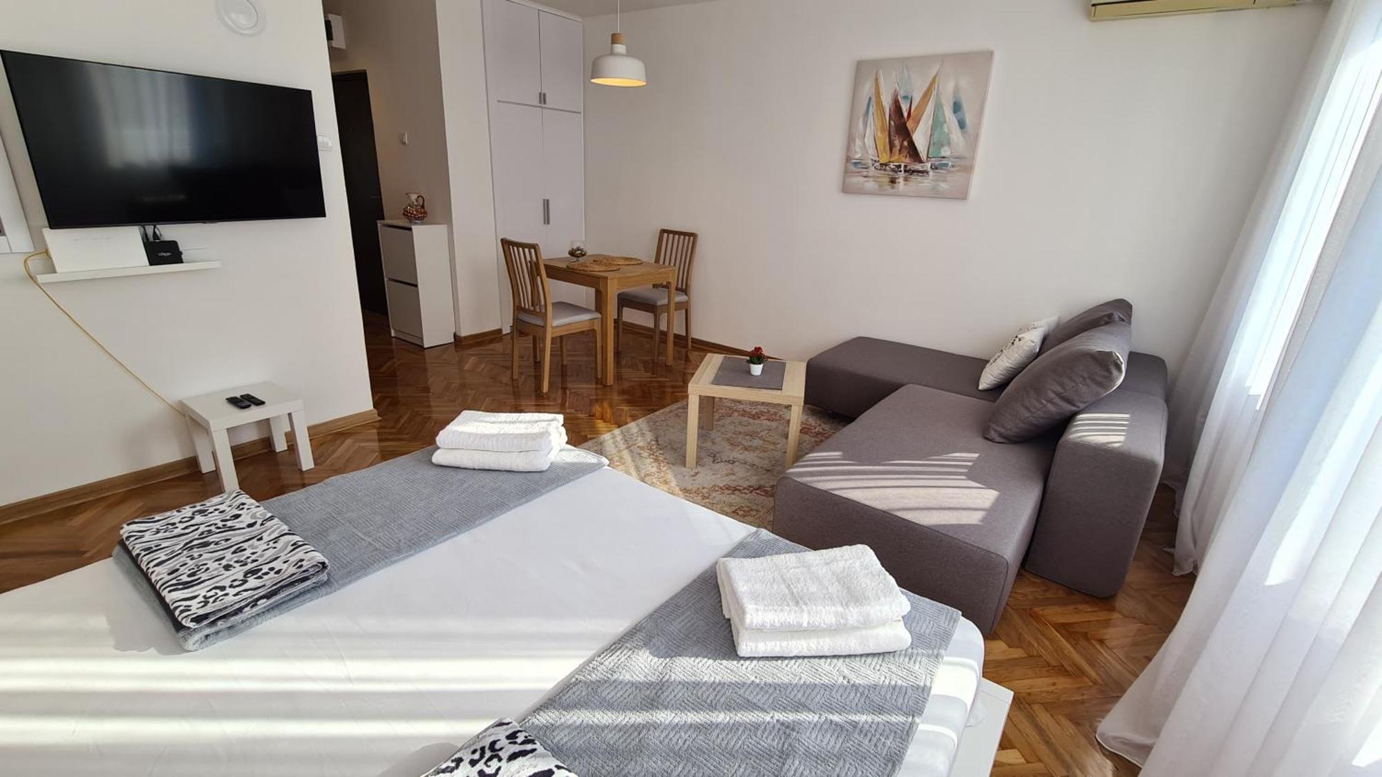 All In One Studio Belgrad Exterior foto